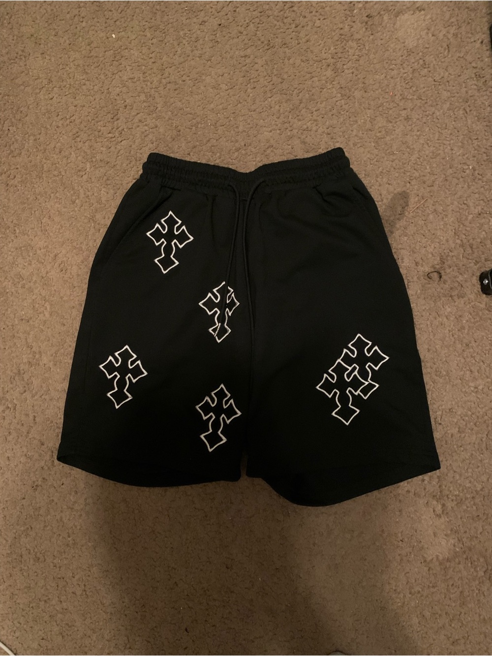 ROMWE Black Men's Shorts with White Cross Motifs